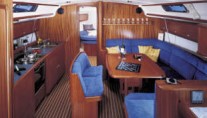 bavaria 44 salon